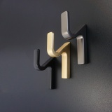 фото 2 -Крючок 1х рожковый ЗОЛОТО матовый Z113 (Hook ZIGZAG, скрытый монтаж)